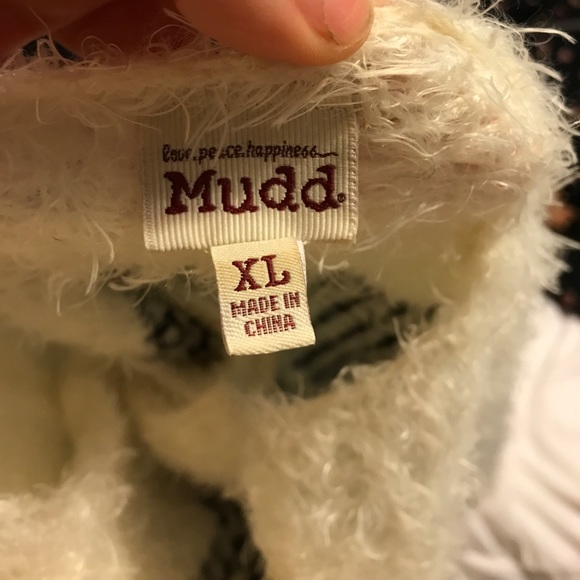 fuzzy cropped sweater - Picture 3 of 4